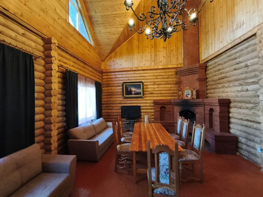 Эко-сруб у озер с сибирским чаном