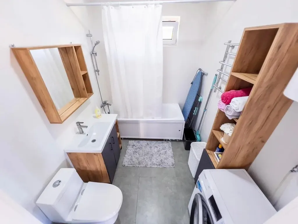 Дом с бассейном