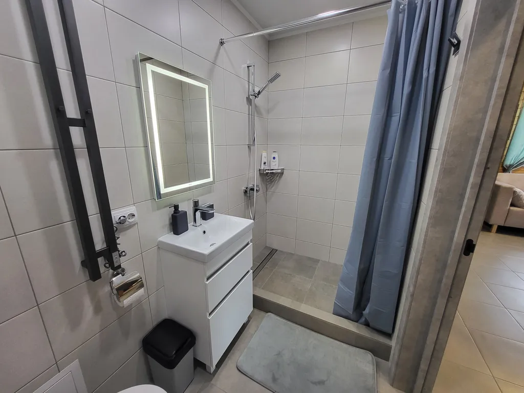 Коттедж Стильный новый дом 2025 г постройки с сауной в живописном месте — Волхов