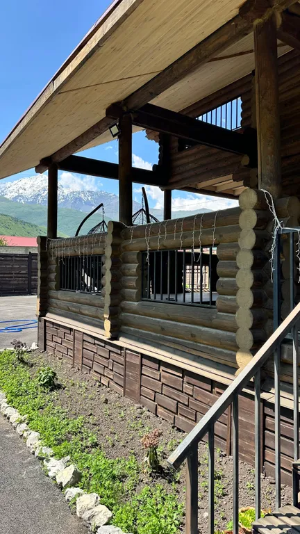 Дача из сруба в Барзикау рядом с Верхним Фиагдоном с бассейном