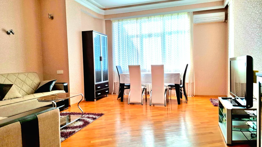 2-комнатная квартира в новопостроенном доме в центре