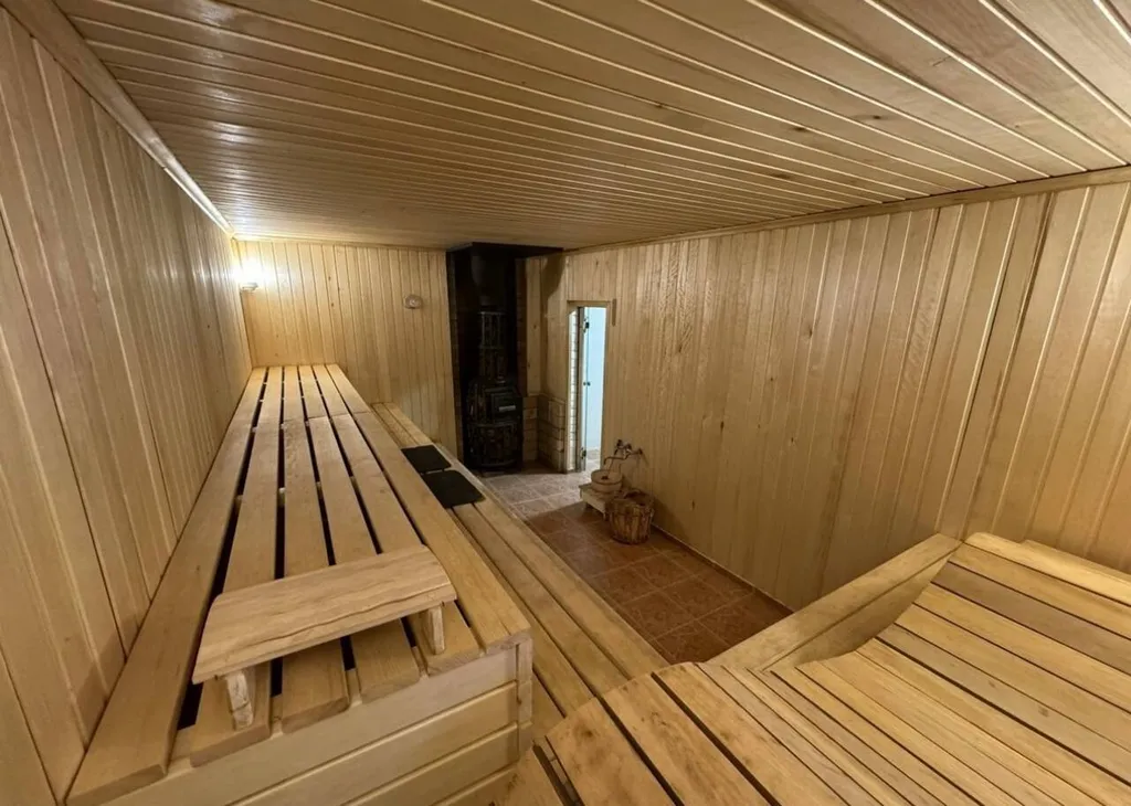 Коттедж на берегу Суходольского озера