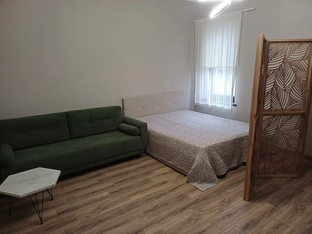 Коттедж Новый апарт-домик с выходом на уютный балкон в 5 минутах от моря — Сухум