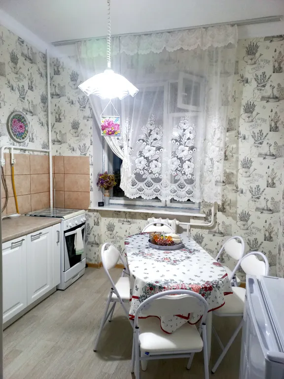 Атмосферная просторная квартира в центре города с шикарными видами