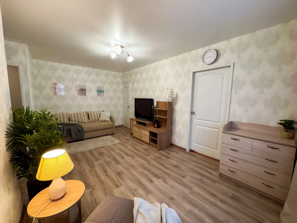 Квартира 2‑комн. квартира в центре Мурманска на ул. Коминтерна, 22 — Мурманск