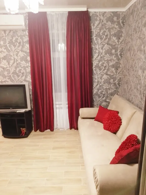 Квартира Уютная студия в центре с двориком — аренда посуточно в Феодосия