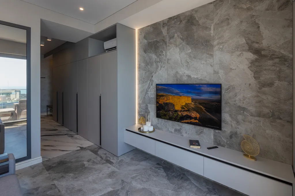 Эксклюзивная квартира с лучшим видом в приморском парке Ялты