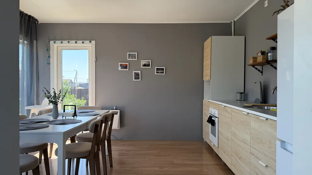 Коттедж Большой семейный дом с панорамными окнами у леса и озера — Семеновское