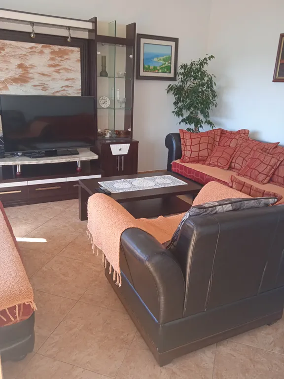 Вид на море и город