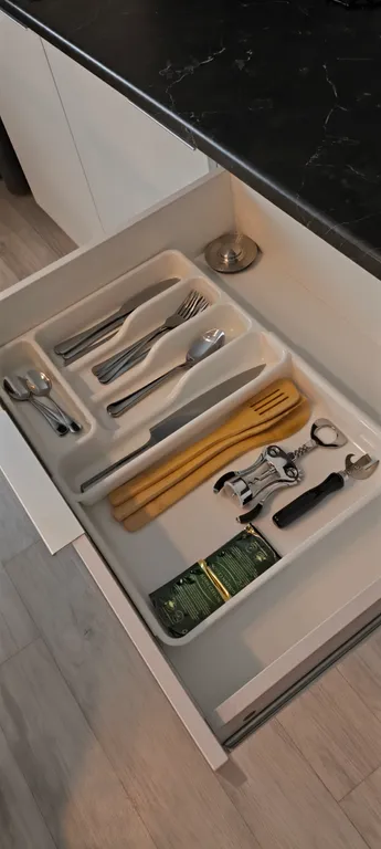 Уютная квартира-студия в новом доме с новой мебелью