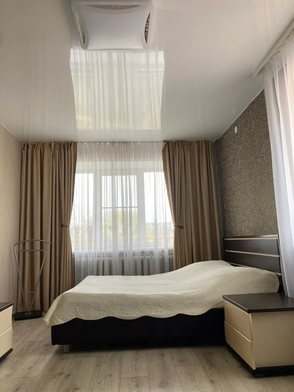 Апартаменты на площади Ленина