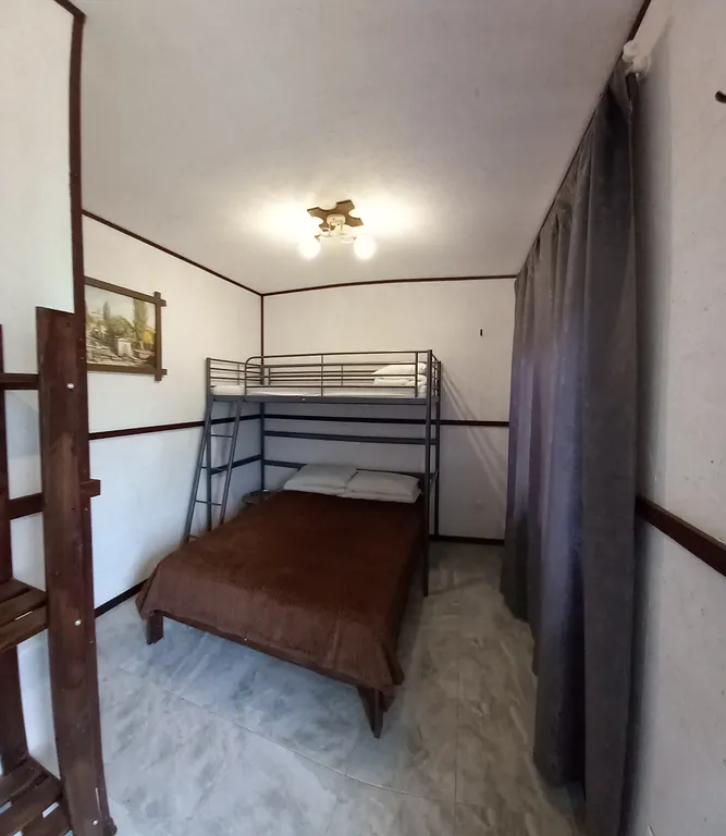 6-комнатный Дом