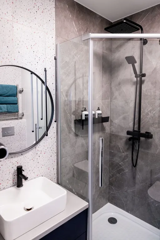 Квартира студия с видом на город.