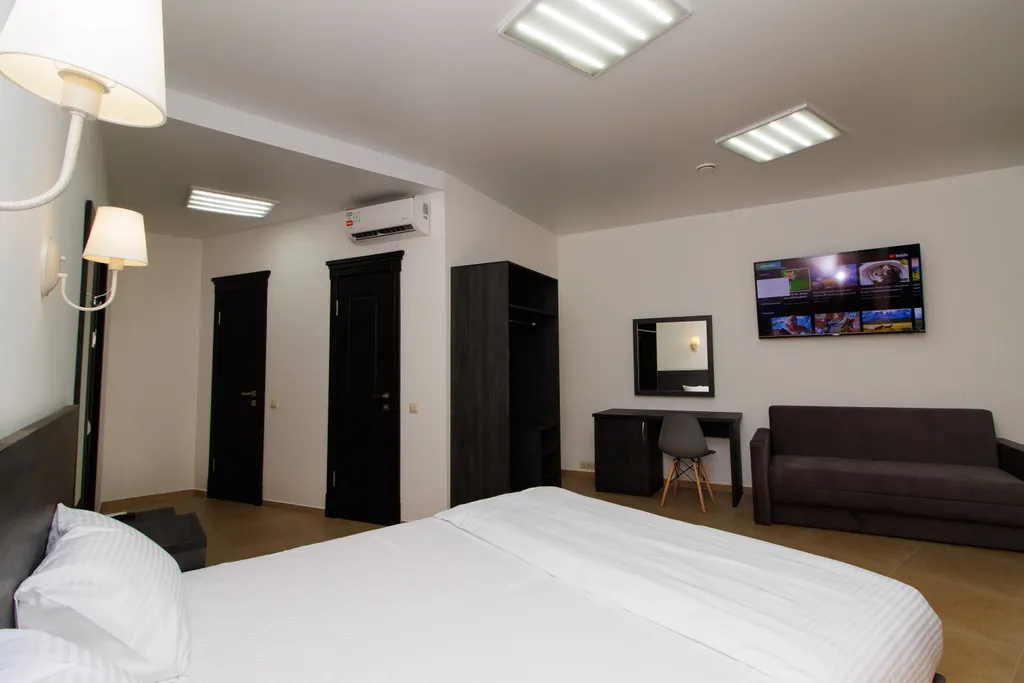 Студия Люди 10