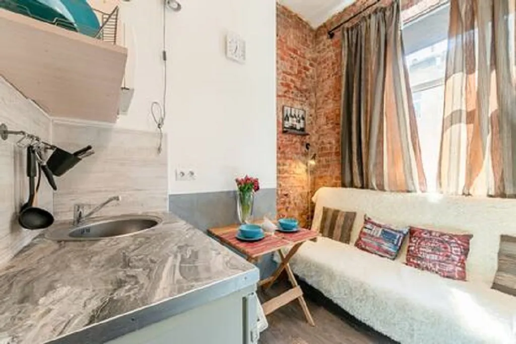 Квартира Квартира Уютная двухуровневая студия в центре, напротив Московского вокзала — Санкт-Петербург