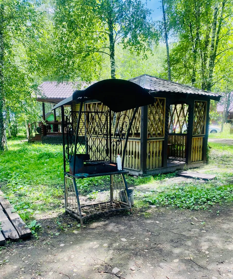 Мангальная зона и беседка 
