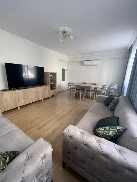 Уютная квартира (4 комнаты) в центре города