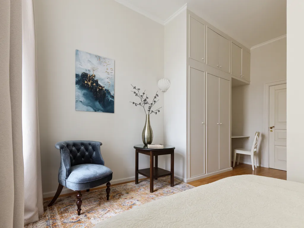 У Невского с видом на Фонтанку