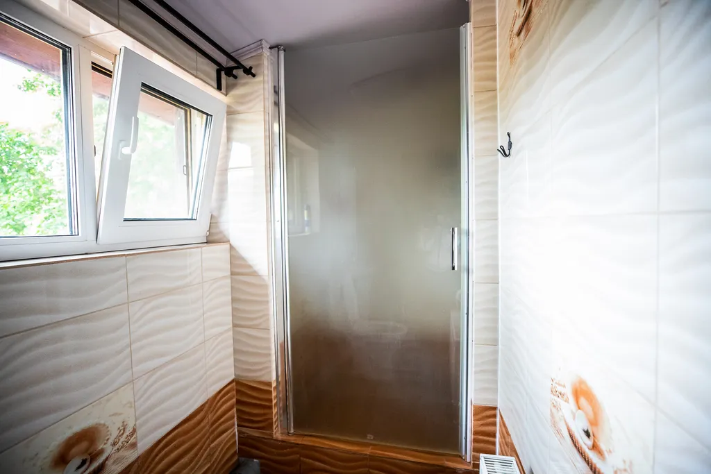 Дом на берегу озера