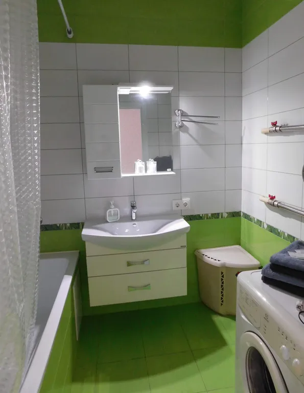 Просторная двухкомнатная квартира в Индустриальном районе г.Барнаула