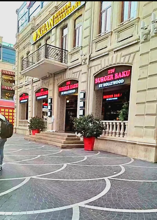 Квартира в центре, в старинном архитектурном доме