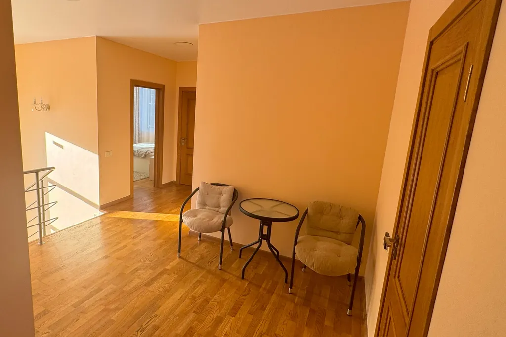 Коттедж Коттедж у леса с бассейном — Белоозёрский