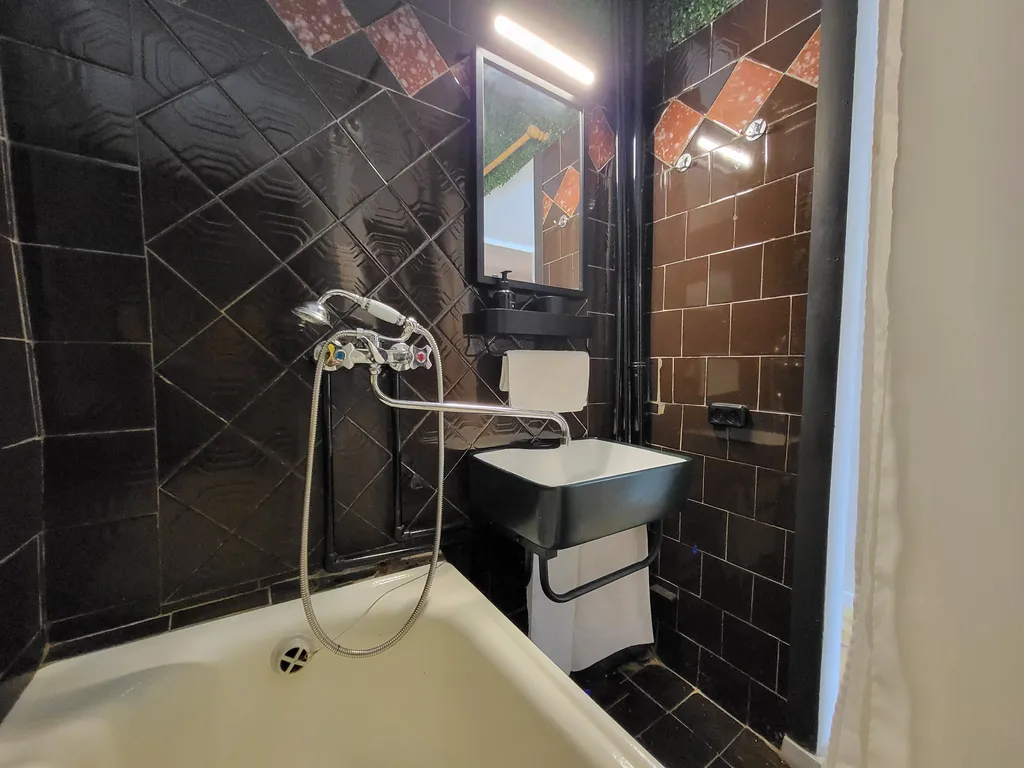 Квартира с видом на реку и горы