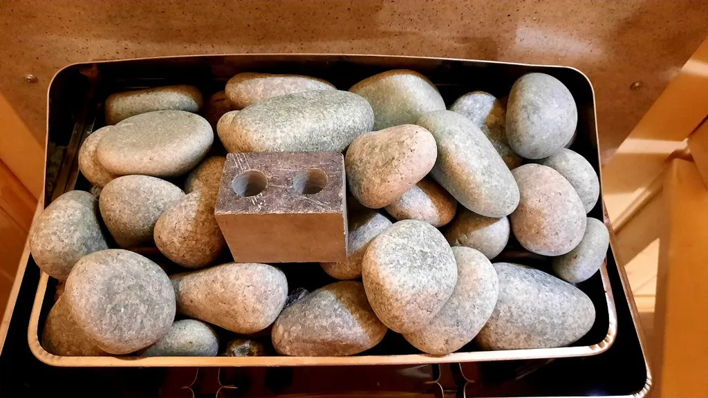 Уютный домик с сауной с видом на лес