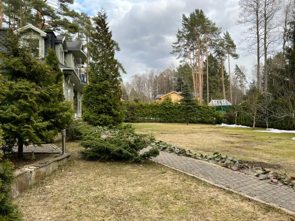 Уютный жилой дом рядом с Заливом