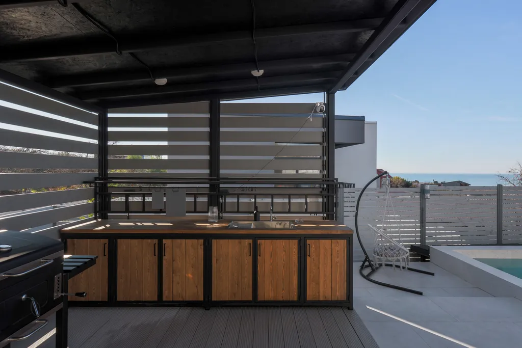 Дом с панорамным видом на море