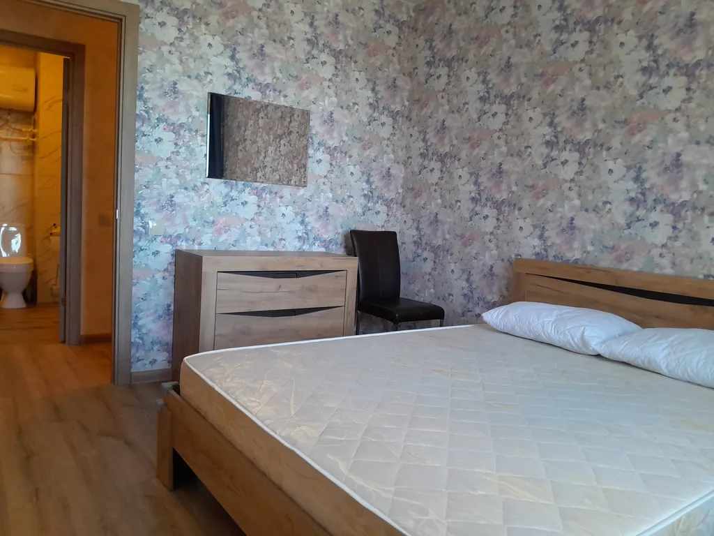 ЖК " Ривер парк " Набережная- Урицкого . Евродвухкомнатная квартира