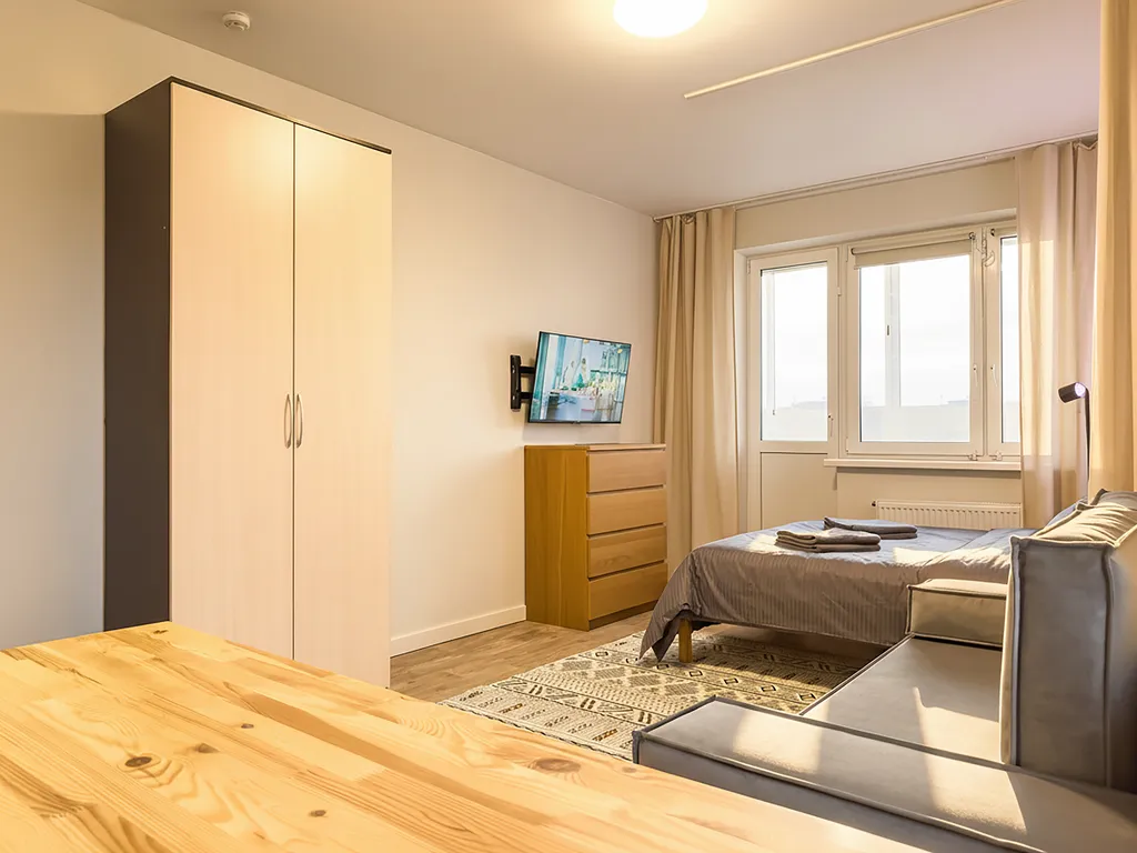 1к кв с видом на озеро. высокий этаж