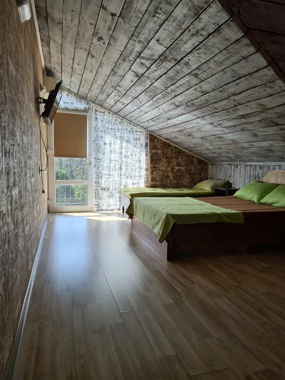 Квартира Апартаменты 2х комнатные на мансарде — Анапа