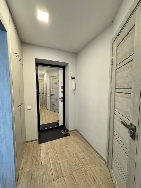 Шикарные апартаменты в центре Grey & Green