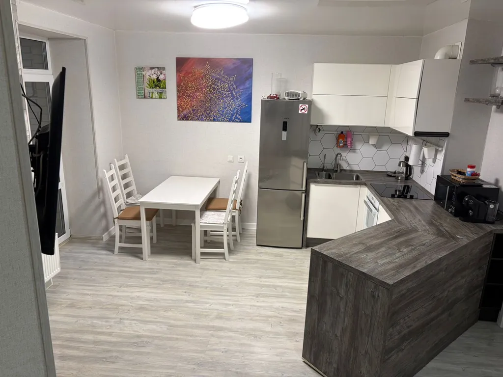 Двухкомнатная квартира в тихом центре — аренда посуточно в Екатеринбург