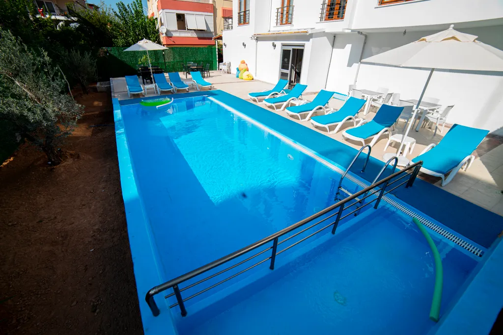 Апартаменты с беспл. сауной и бассейном, с питомцами