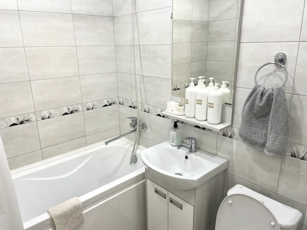 Дизайнерская квартира с самозаселением рядом с президентским