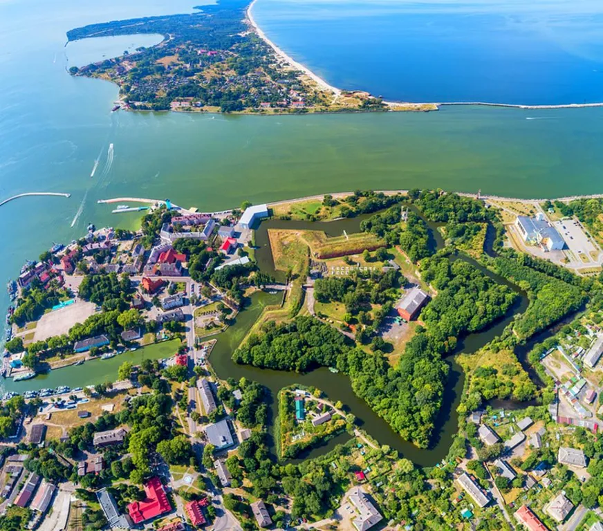 2-х комнатная квартира у маяка с видом на морской канал