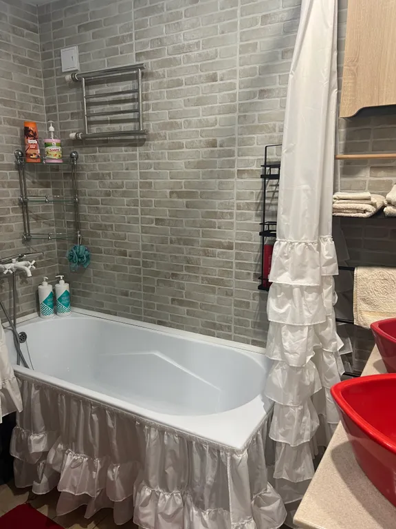 Комфортабельная и стильная трехкомнатная квартира