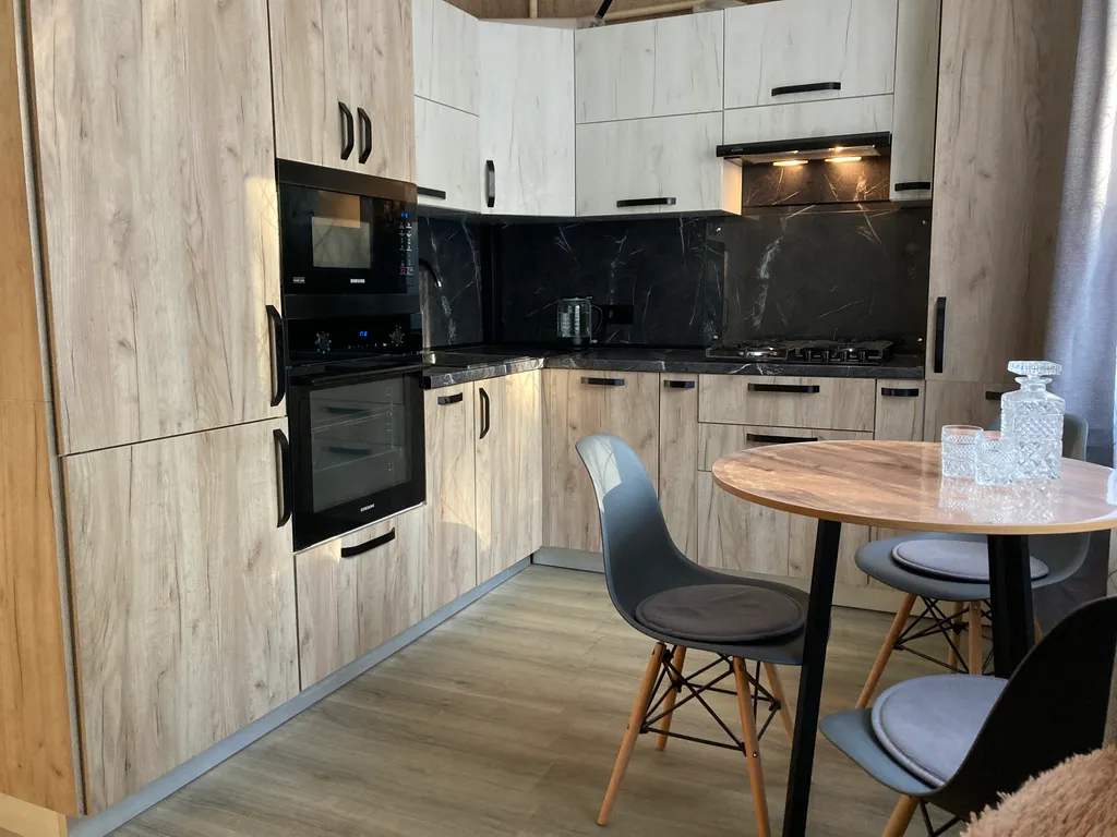 Квартира 2-комнатная Квартира — Пионерский