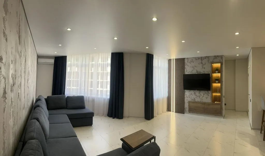 Видовая 2х комнатная квартира рядом с центром