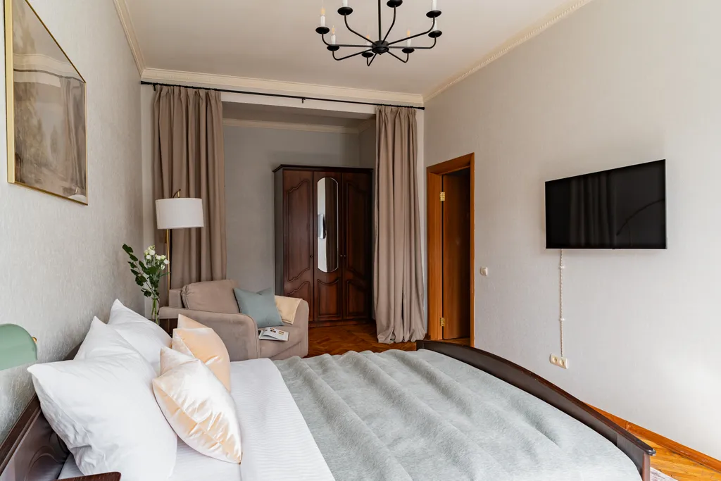 Квартира Эстетичные апартаменты с французским балконом у Садового — Москва