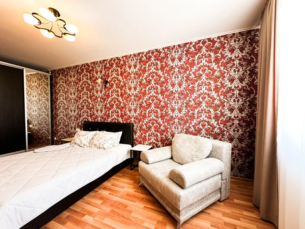 Квартира Квартира у метро Уралмаш — Екатеринбург