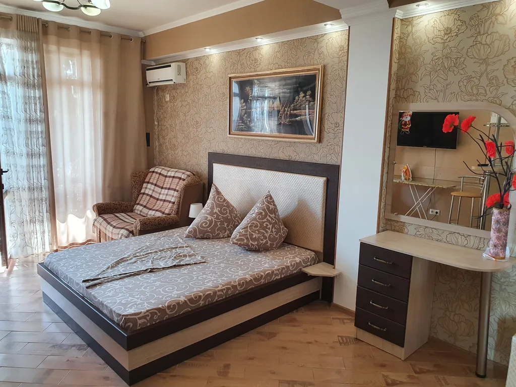 Квартира Люкс с кухней на 3 этаже — аренда посуточно в Гурзуф