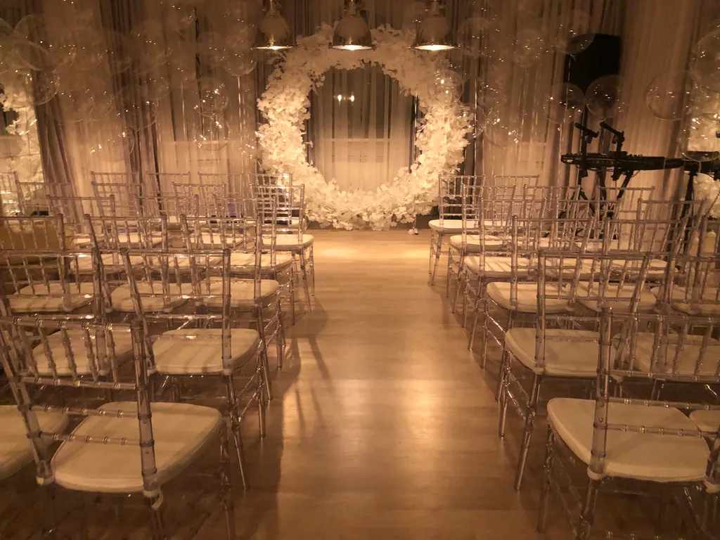 Дом со стильным интерьером для проведения мероприятий