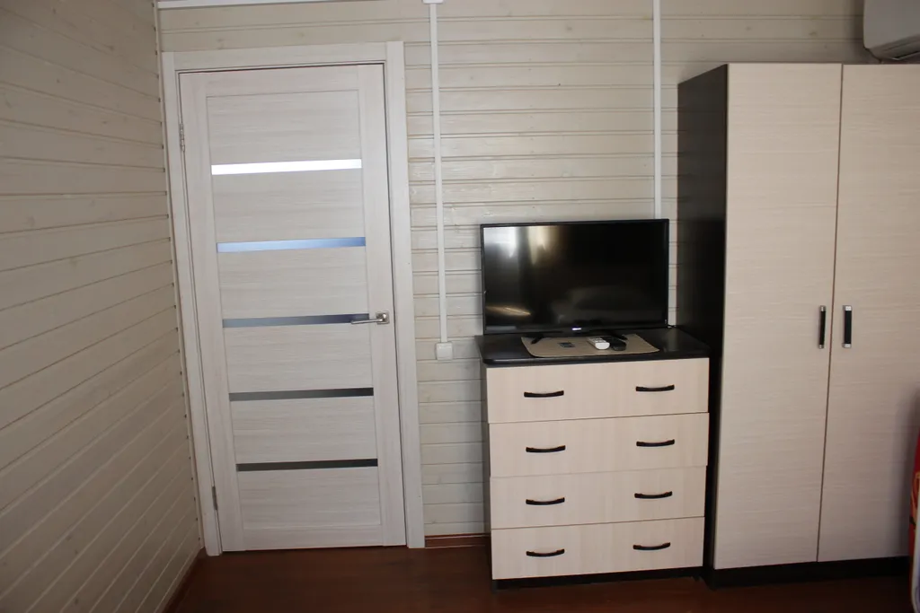 Апартамент двухкомнатный с видом на море первый этаж