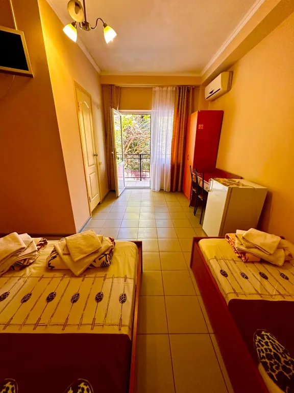 Квартира Стандарт трёхместный — Гагра