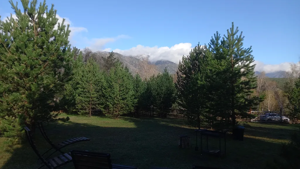 Кедровый коттедж в живописном месте Чемала