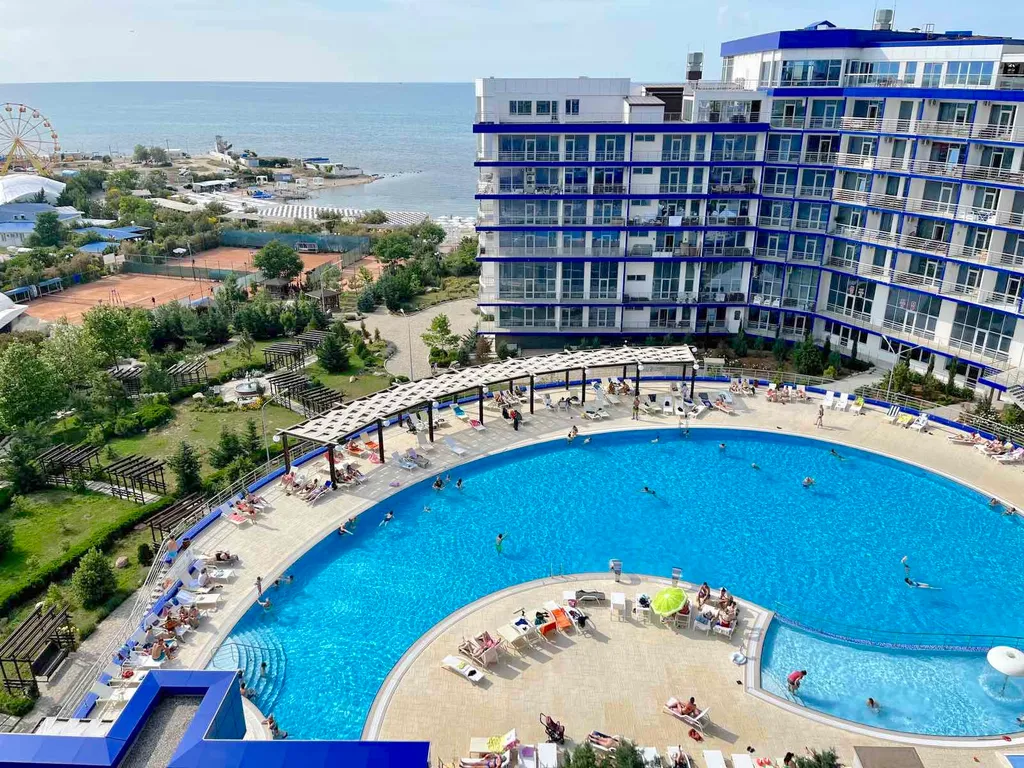 Апартаменты Акваделюкс с шикарным видом на море и большим балконом