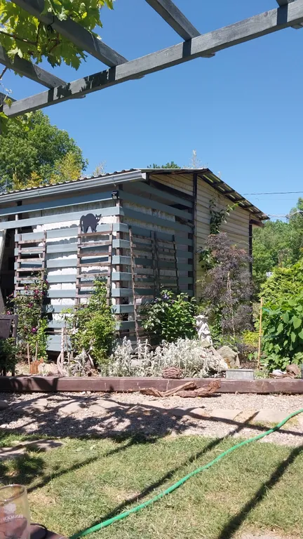 Домик с удобствами и кухней Персиковая поляна